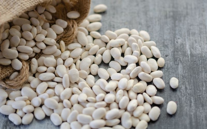 Rice & Grains: Haricot Beans 500g