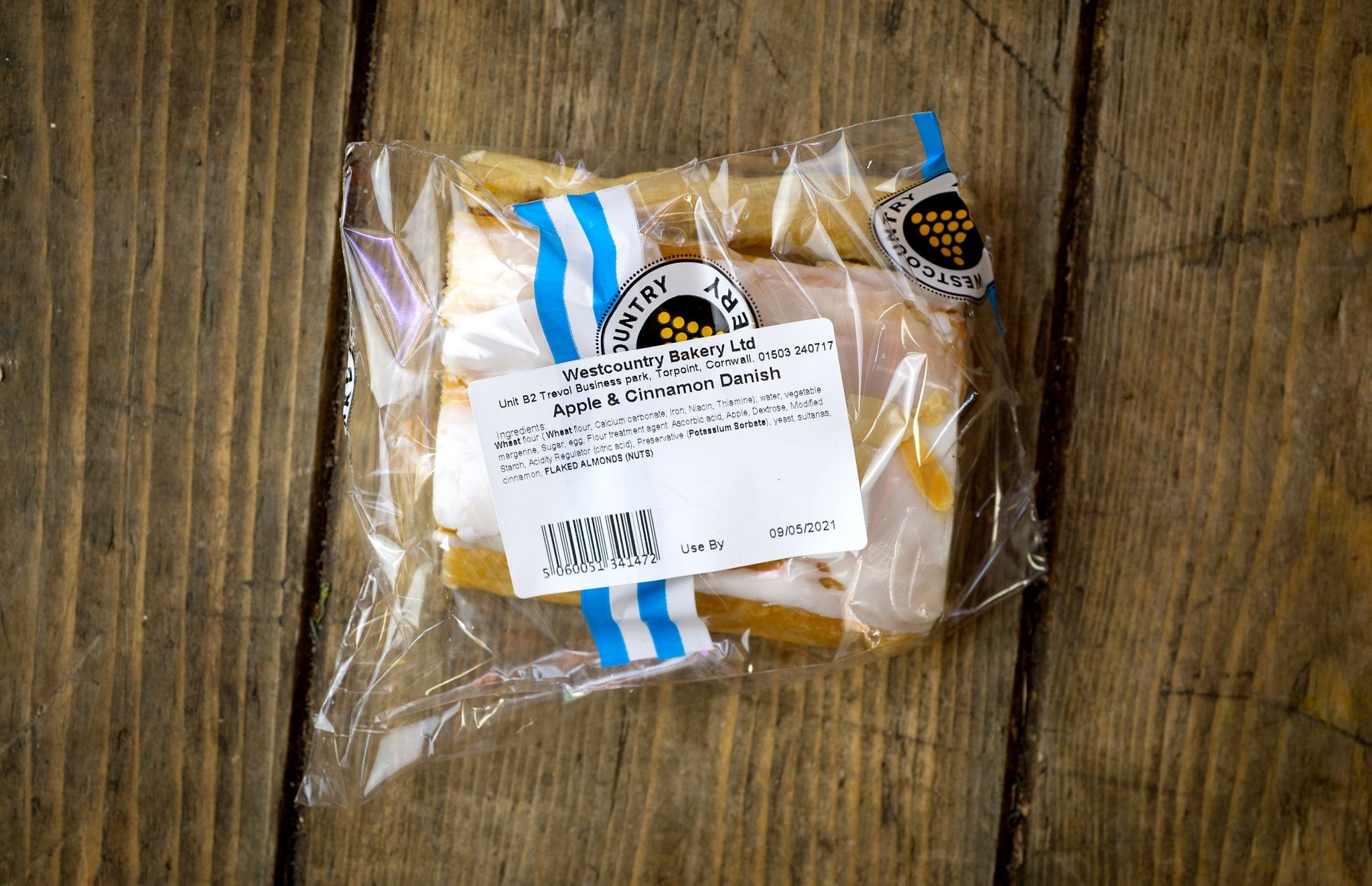 Bakery: Cakes (Westcountry)- Apple & Cinnamon Danish Pastry (each)