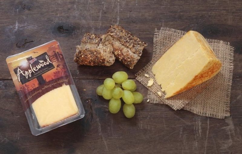 Cheese: Smoked Applewood Cheddar - (200g) (subscription)