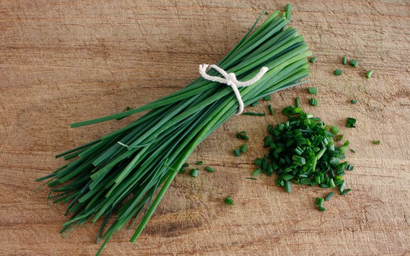 Herbs: Chives per bunch